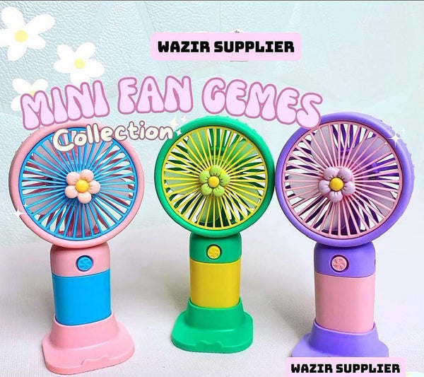 Modern Mini Fan – Compact Cooling with Adjustable Speeds